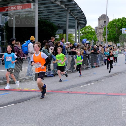 25.04.2026 - Das Zehntel Tim E. http://msf.ph/oto/9574826 25.04.2026 10:51:47 Ziel 5089, 5484, 5526, 5551, 5733, 5782, 5820, 5823, 6064, 6078, 6250, 6424, 7103, 7208, 7300, 7603, 7700, 7721, 7897, 7963, 8044 meine-sportfotos.de