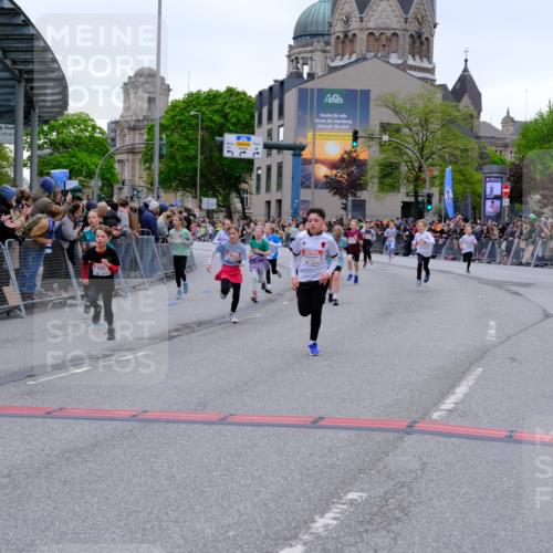 25.04.2026 - Das Zehntel Tim E. http://msf.ph/oto/9574828 25.04.2026 10:51:48 Ziel 5067, 5089, 5484, 5526, 5551, 5733, 5782, 5820, 5823, 6064, 6078, 6100, 6250, 6424, 7103, 7208, 7252, 7300, 7603, 7700, 7721, 7897, 7963, 8044, 8050 meine-sportfotos.de