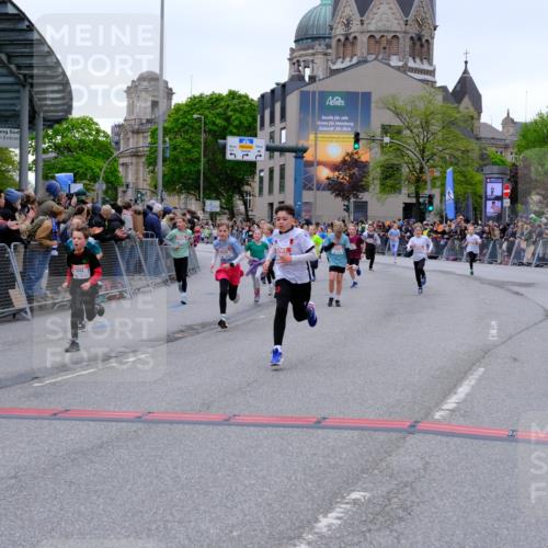 25.04.2026 - Das Zehntel Tim E. http://msf.ph/oto/9574830 25.04.2026 10:51:48 Ziel 5067, 5089, 5484, 5526, 5551, 5733, 5782, 5820, 5823, 6064, 6078, 6100, 6250, 6424, 7103, 7208, 7252, 7300, 7603, 7700, 7721, 7897, 7963, 8044, 8050 meine-sportfotos.de