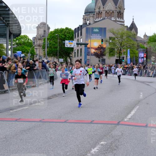 25.04.2026 - Das Zehntel Tim E. http://msf.ph/oto/9574831 25.04.2026 10:51:48 Ziel 5067, 5089, 5484, 5526, 5551, 5733, 5782, 5820, 5823, 6064, 6078, 6100, 6250, 6424, 7103, 7208, 7252, 7300, 7603, 7700, 7721, 7897, 7963, 8044, 8050 meine-sportfotos.de