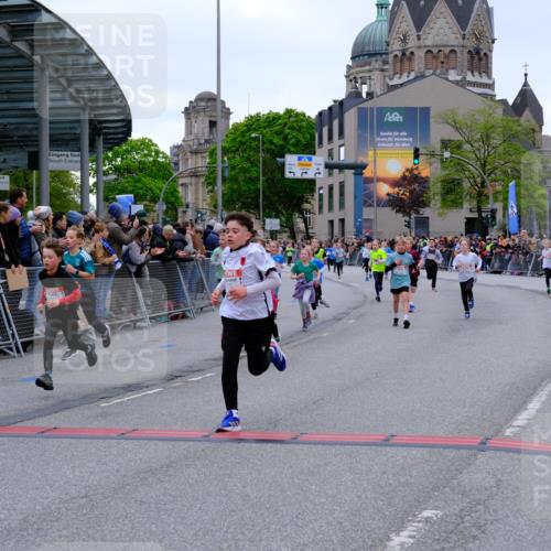 25.04.2026 - Das Zehntel Tim E. http://msf.ph/oto/9574832 25.04.2026 10:51:49 Ziel 5067, 5089, 5484, 5526, 5733, 5782, 5820, 5823, 6064, 6078, 6100, 6250, 6424, 7103, 7208, 7252, 7300, 7591, 7603, 7700, 7721, 7897, 7963, 8044, 8050 meine-sportfotos.de