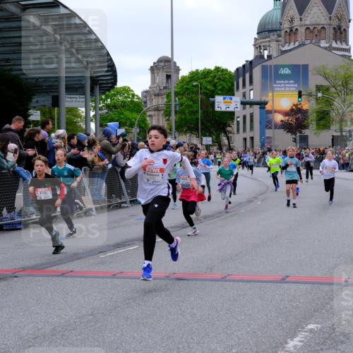25.04.2026 - Das Zehntel Tim E. http://msf.ph/oto/9574834 25.04.2026 10:51:49 Ziel 5067, 5089, 5484, 5526, 5733, 5782, 5820, 5823, 6064, 6078, 6100, 6250, 6424, 7103, 7208, 7252, 7300, 7591, 7603, 7700, 7721, 7897, 7963, 8044, 8050 meine-sportfotos.de