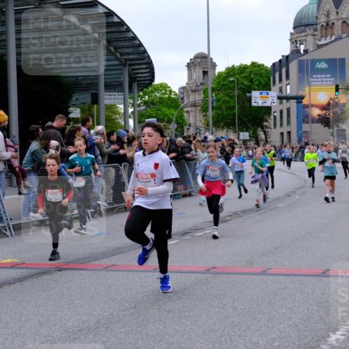 25.04.2026 - Das Zehntel Tim E. http://msf.ph/oto/9574836 25.04.2026 10:51:49 Ziel 5067, 5089, 5484, 5526, 5733, 5782, 5820, 5823, 6064, 6078, 6100, 6250, 6424, 7103, 7208, 7252, 7300, 7591, 7603, 7700, 7721, 7897, 7963, 8044, 8050 meine-sportfotos.de