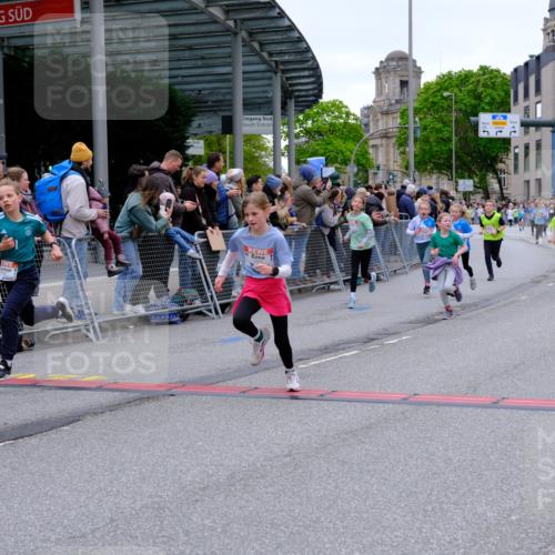 25.04.2026 - Das Zehntel Tim E. http://msf.ph/oto/9574840 25.04.2026 10:51:50 Ziel 5067, 5089, 5484, 5526, 5733, 5782, 5820, 5823, 6064, 6078, 6100, 6250, 6424, 7103, 7208, 7252, 7300, 7591, 7603, 7700, 7721, 7897, 7963, 8044, 8050 meine-sportfotos.de