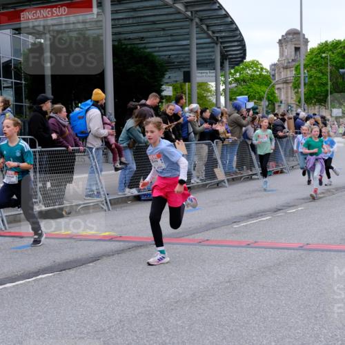 25.04.2026 - Das Zehntel Tim E. http://msf.ph/oto/9574842 25.04.2026 10:51:50 Ziel 5067, 5089, 5484, 5526, 5733, 5782, 5820, 5823, 6064, 6078, 6100, 6250, 6424, 7103, 7208, 7252, 7300, 7591, 7603, 7700, 7721, 7897, 7963, 8044, 8050 meine-sportfotos.de