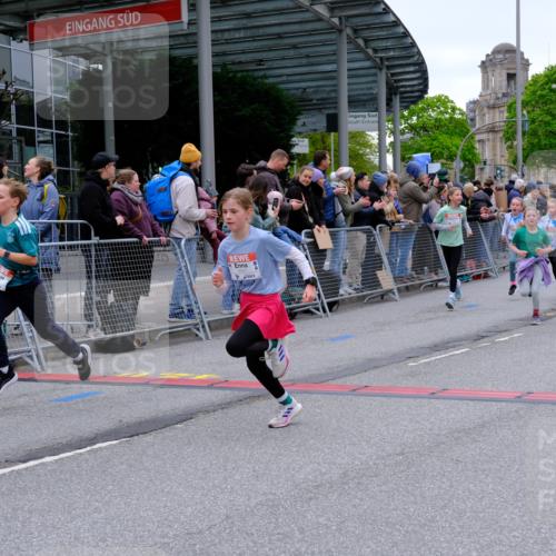 25.04.2026 - Das Zehntel Tim E. http://msf.ph/oto/9574843 25.04.2026 10:51:50 Ziel 5067, 5089, 5484, 5526, 5733, 5782, 5820, 5823, 6064, 6078, 6100, 6250, 6424, 7103, 7208, 7252, 7300, 7591, 7603, 7700, 7721, 7897, 7963, 8044, 8050 meine-sportfotos.de