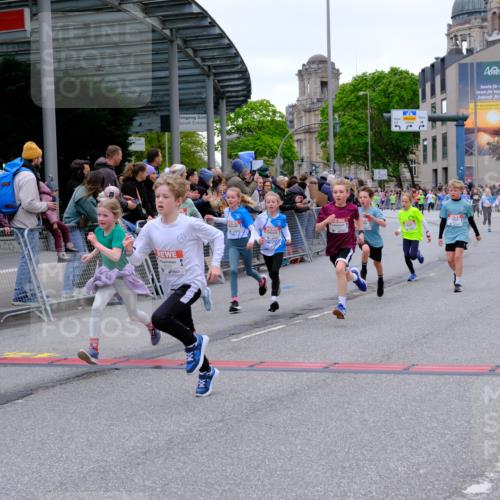 25.04.2026 - Das Zehntel Tim E. http://msf.ph/oto/9574846 25.04.2026 10:51:52 Ziel 5067, 5089, 5484, 5820, 5823, 6064, 6078, 6100, 6250, 6424, 6426, 7103, 7208, 7252, 7300, 7591, 7603, 7700, 7721, 7897, 7963, 8044, 8050 meine-sportfotos.de