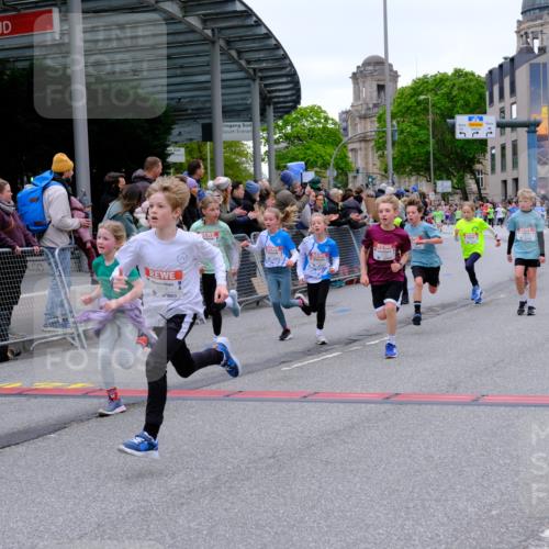 25.04.2026 - Das Zehntel Tim E. http://msf.ph/oto/9574847 25.04.2026 10:51:52 Ziel 5067, 5089, 5484, 5820, 5823, 6064, 6078, 6100, 6250, 6424, 6426, 7103, 7208, 7252, 7300, 7591, 7603, 7700, 7721, 7897, 7963, 8044, 8050 meine-sportfotos.de