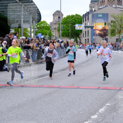 25.04.2026 - Das Zehntel Tim E. http://msf.ph/oto/9574851 25.04.2026 10:51:54 Ziel 5067, 5089, 5484, 6064, 6100, 6250, 6352, 6357, 6424, 6426, 7103, 7208, 7252, 7591, 7603, 7628, 7700, 7721, 7734, 7758, 7897, 7963, 8044, 8050 meine-sportfotos.de