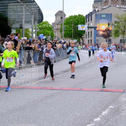 25.04.2026 - Das Zehntel Tim E. http://msf.ph/oto/9574852 25.04.2026 10:51:54 Ziel 5067, 5089, 5484, 6064, 6100, 6250, 6352, 6357, 6424, 6426, 7103, 7208, 7252, 7591, 7603, 7628, 7700, 7721, 7734, 7758, 7897, 7963, 8044, 8050 meine-sportfotos.de