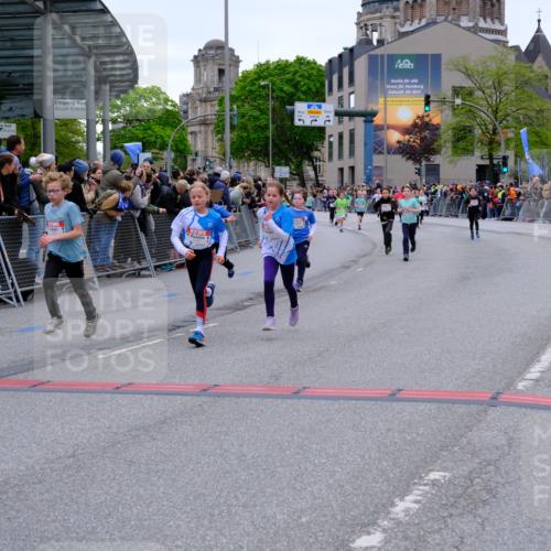 25.04.2026 - Das Zehntel Tim E. http://msf.ph/oto/9574867 25.04.2026 10:51:59 Ziel 5067, 5569, 6087, 6100, 6352, 6357, 6426, 6869, 7252, 7591, 7603, 7628, 7700, 7721, 7734, 7758, 8015, 8050 meine-sportfotos.de