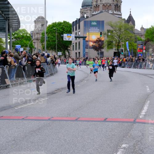 25.04.2026 - Das Zehntel Tim E. http://msf.ph/oto/9574877 25.04.2026 10:52:01 Ziel 5569, 6087, 6352, 6357, 6426, 6869, 7110, 7591, 7628, 7734, 7758, 8015 meine-sportfotos.de