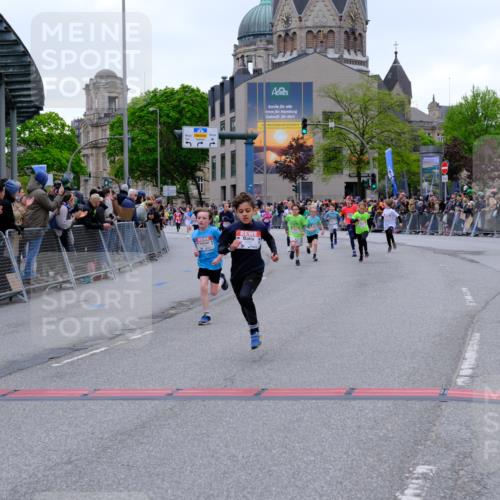 25.04.2026 - Das Zehntel Tim E. http://msf.ph/oto/9574885 25.04.2026 10:52:04 Ziel 5176, 5569, 6087, 6352, 6357, 6426, 6752, 6766, 6869, 7110, 7142, 7305, 7436, 7628, 7675, 7734, 7758, 8015, 8042 meine-sportfotos.de