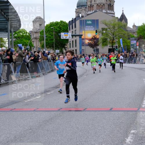 25.04.2026 - Das Zehntel Tim E. http://msf.ph/oto/9574888 25.04.2026 10:52:04 Ziel 5176, 5569, 6087, 6352, 6357, 6426, 6752, 6766, 6869, 7110, 7142, 7305, 7436, 7628, 7675, 7734, 7758, 8015, 8042 meine-sportfotos.de