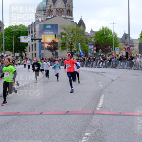 25.04.2026 - Das Zehntel Tim E. http://msf.ph/oto/9574906 25.04.2026 10:52:07 Ziel 5176, 5241, 5569, 6009, 6087, 6752, 6766, 6869, 7110, 7142, 7162, 7305, 7436, 7675, 7884, 8015, 8042 meine-sportfotos.de
