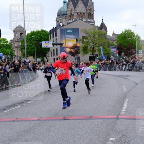 25.04.2026 - Das Zehntel Tim E. http://msf.ph/oto/9574911 25.04.2026 10:52:08 Ziel 5009, 5176, 5241, 5569, 6009, 6087, 6752, 6766, 6869, 7110, 7142, 7162, 7305, 7436, 7675, 7884, 8015, 8042 meine-sportfotos.de