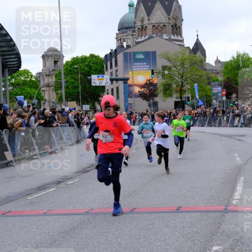 25.04.2026 - Das Zehntel Tim E. http://msf.ph/oto/9574913 25.04.2026 10:52:08 Ziel 5009, 5176, 5241, 5569, 6009, 6087, 6752, 6766, 6869, 7110, 7142, 7162, 7305, 7436, 7675, 7884, 8015, 8042 meine-sportfotos.de