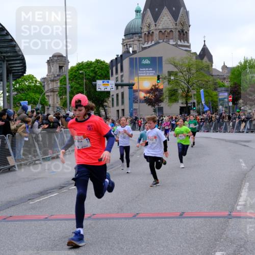 25.04.2026 - Das Zehntel Tim E. http://msf.ph/oto/9574915 25.04.2026 10:52:08 Ziel 5009, 5176, 5241, 5569, 6009, 6087, 6752, 6766, 6869, 7110, 7142, 7162, 7305, 7436, 7675, 7884, 8015, 8042 meine-sportfotos.de