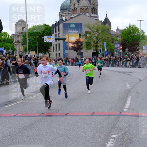 25.04.2026 - Das Zehntel Tim E. http://msf.ph/oto/9574918 25.04.2026 10:52:08 Ziel 5009, 5176, 5241, 5569, 6009, 6087, 6752, 6766, 6869, 7110, 7142, 7162, 7305, 7436, 7675, 7884, 8015, 8042 meine-sportfotos.de
