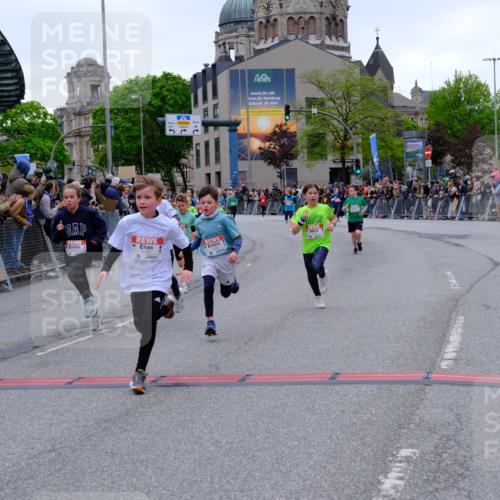 25.04.2026 - Das Zehntel Tim E. http://msf.ph/oto/9574919 25.04.2026 10:52:08 Ziel 5009, 5176, 5241, 5569, 6009, 6087, 6752, 6766, 6869, 7110, 7142, 7162, 7305, 7436, 7675, 7884, 8015, 8042 meine-sportfotos.de