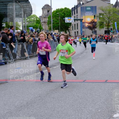 25.04.2026 - Das Zehntel Tim E. http://msf.ph/oto/9574953 25.04.2026 10:52:14 Ziel 5009, 5176, 5241, 5428, 5800, 6009, 6153, 6752, 6766, 6929, 7116, 7129, 7142, 7162, 7305, 7436, 7675, 7749, 7884, 7966, 8042 meine-sportfotos.de
