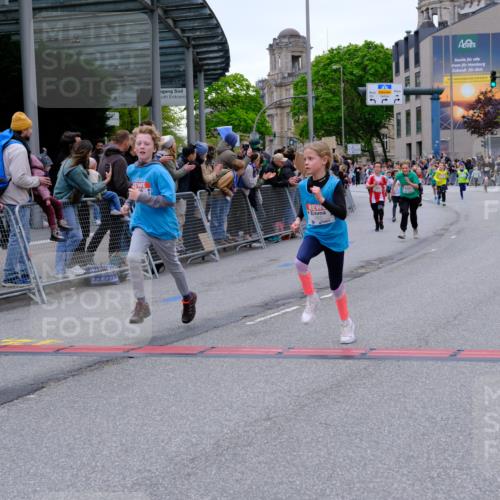25.04.2026 - Das Zehntel Tim E. http://msf.ph/oto/9574967 25.04.2026 10:52:17 Ziel 5009, 5241, 5428, 5800, 6009, 6153, 6155, 6826, 6929, 7116, 7129, 7162, 7197, 7749, 7884, 7966 meine-sportfotos.de