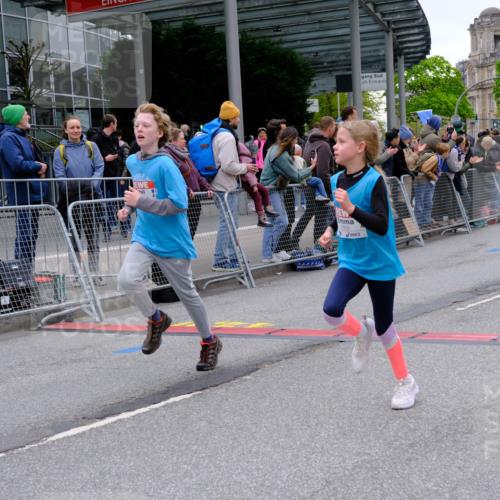 25.04.2026 - Das Zehntel Tim E. http://msf.ph/oto/9574970 25.04.2026 10:52:17 Ziel 5009, 5241, 5428, 5800, 6009, 6153, 6155, 6826, 6929, 7116, 7129, 7162, 7197, 7749, 7884, 7966 meine-sportfotos.de