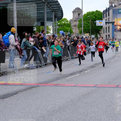 25.04.2026 - Das Zehntel Tim E. http://msf.ph/oto/9574980 25.04.2026 10:52:18 Ziel 5009, 5241, 5428, 5800, 6080, 6153, 6155, 6703, 6826, 6929, 7116, 7129, 7162, 7197, 7749, 7884, 7966 meine-sportfotos.de