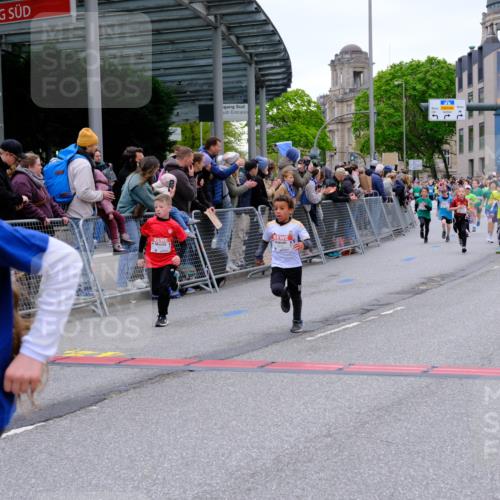25.04.2026 - Das Zehntel Tim E. http://msf.ph/oto/9574991 25.04.2026 10:52:21 Ziel 5428, 5515, 5740, 5751, 5800, 6019, 6080, 6153, 6155, 6703, 6826, 6929, 7101, 7116, 7129, 7172, 7197, 7749, 7863, 7907, 7966 meine-sportfotos.de