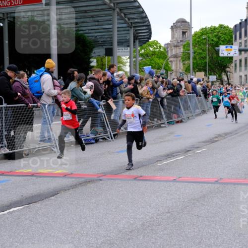 25.04.2026 - Das Zehntel Tim E. http://msf.ph/oto/9574993 25.04.2026 10:52:21 Ziel 5428, 5515, 5740, 5751, 5800, 6019, 6080, 6153, 6155, 6703, 6826, 6929, 7101, 7116, 7129, 7172, 7197, 7749, 7863, 7907, 7966 meine-sportfotos.de