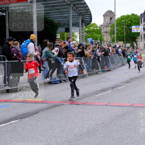 25.04.2026 - Das Zehntel Tim E. http://msf.ph/oto/9574995 25.04.2026 10:52:21 Ziel 5428, 5515, 5740, 5751, 5800, 6019, 6080, 6153, 6155, 6703, 6826, 6929, 7101, 7116, 7129, 7172, 7197, 7749, 7863, 7907, 7966 meine-sportfotos.de