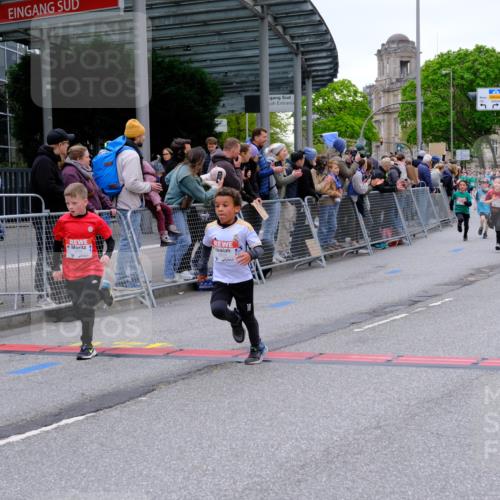 25.04.2026 - Das Zehntel Tim E. http://msf.ph/oto/9574997 25.04.2026 10:52:21 Ziel 5428, 5515, 5740, 5751, 5800, 6019, 6080, 6153, 6155, 6703, 6826, 6929, 7101, 7116, 7129, 7172, 7197, 7749, 7863, 7907, 7966 meine-sportfotos.de