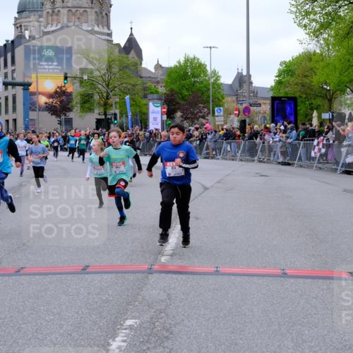 25.04.2026 - Das Zehntel Tim E. http://msf.ph/oto/9575034 25.04.2026 10:52:28 Ziel 5081, 5092, 5100, 5450, 5515, 5689, 5740, 5751, 5777, 5781, 5874, 6015, 6019, 6027, 6080, 6155, 6409, 6428, 6703, 6826, 7101, 7172, 7180, 7184, 7731, 7806, 7863, 7907, 7930 meine-sportfotos.de