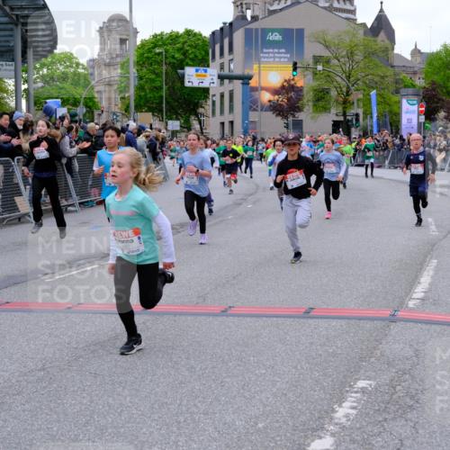 25.04.2026 - Das Zehntel Tim E. http://msf.ph/oto/9575044 25.04.2026 10:52:30 Ziel 5081, 5092, 5100, 5450, 5515, 5689, 5740, 5751, 5777, 5781, 5874, 6015, 6019, 6027, 6080, 6409, 6428, 6679, 6703, 6754, 7101, 7172, 7180, 7184, 7320, 7731, 7806, 7863, 7907, 7930, 7976 meine-sportfotos.de