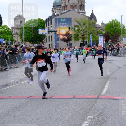 25.04.2026 - Das Zehntel Tim E. http://msf.ph/oto/9575047 25.04.2026 10:52:31 Ziel 5081, 5092, 5100, 5450, 5515, 5689, 5740, 5751, 5777, 5781, 5874, 6015, 6019, 6027, 6144, 6409, 6428, 6493, 6512, 6679, 6754, 7101, 7172, 7180, 7184, 7320, 7608, 7731, 7806, 7863, 7907, 7930, 7976 meine-sportfotos.de