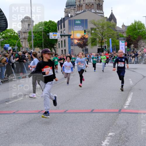 25.04.2026 - Das Zehntel Tim E. http://msf.ph/oto/9575048 25.04.2026 10:52:31 Ziel 5081, 5092, 5100, 5450, 5515, 5689, 5740, 5751, 5777, 5781, 5874, 6015, 6019, 6027, 6144, 6409, 6428, 6493, 6512, 6679, 6754, 7101, 7172, 7180, 7184, 7320, 7608, 7731, 7806, 7863, 7907, 7930, 7976 meine-sportfotos.de