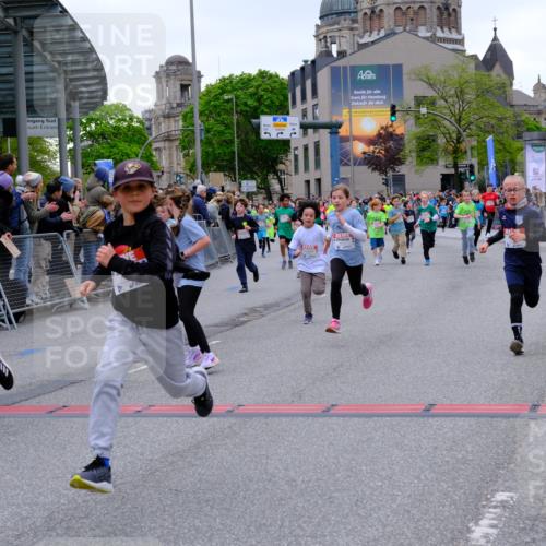 25.04.2026 - Das Zehntel Tim E. http://msf.ph/oto/9575051 25.04.2026 10:52:31 Ziel 5081, 5092, 5100, 5450, 5515, 5689, 5740, 5751, 5777, 5781, 5874, 6015, 6019, 6027, 6144, 6409, 6428, 6493, 6512, 6679, 6754, 7101, 7172, 7180, 7184, 7320, 7608, 7731, 7806, 7863, 7907, 7930, 7976 meine-sportfotos.de