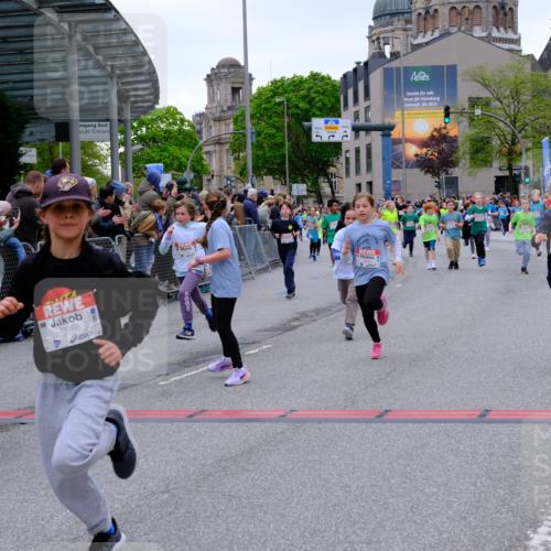 25.04.2026 - Das Zehntel Tim E. http://msf.ph/oto/9575053 25.04.2026 10:52:31 Ziel 5081, 5092, 5100, 5450, 5515, 5689, 5740, 5751, 5777, 5781, 5874, 6015, 6019, 6027, 6144, 6409, 6428, 6493, 6512, 6679, 6754, 7101, 7172, 7180, 7184, 7320, 7608, 7731, 7806, 7863, 7907, 7930, 7976 meine-sportfotos.de