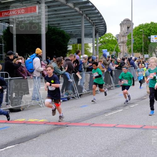 25.04.2026 - Das Zehntel Tim E. http://msf.ph/oto/9575061 25.04.2026 10:52:35 Ziel 5081, 5092, 5100, 5450, 5689, 5738, 5777, 5781, 5874, 5907, 6015, 6027, 6054, 6144, 6147, 6409, 6428, 6493, 6512, 6651, 6679, 6754, 6987, 7180, 7184, 7238, 7299, 7320, 7608, 7615, 7745, 7757, 7904, 7921, 7976, 8022, 8024, 8036 meine-sportfotos.de