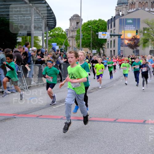 25.04.2026 - Das Zehntel Tim E. http://msf.ph/oto/9575062 25.04.2026 10:52:35 Ziel 5081, 5092, 5100, 5450, 5689, 5738, 5777, 5781, 5874, 5907, 6015, 6027, 6054, 6144, 6147, 6409, 6428, 6493, 6512, 6651, 6679, 6754, 6987, 7180, 7184, 7238, 7299, 7320, 7608, 7615, 7745, 7757, 7904, 7921, 7976, 8022, 8024, 8036 meine-sportfotos.de