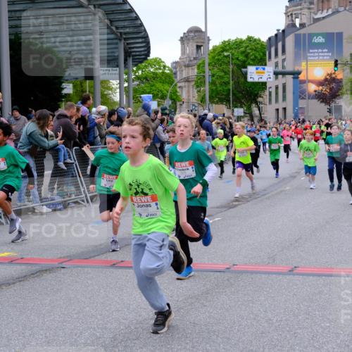 25.04.2026 - Das Zehntel Tim E. http://msf.ph/oto/9575064 25.04.2026 10:52:35 Ziel 5081, 5092, 5100, 5450, 5689, 5738, 5777, 5781, 5874, 5907, 6015, 6027, 6054, 6144, 6147, 6409, 6428, 6493, 6512, 6651, 6679, 6754, 6987, 7180, 7184, 7238, 7299, 7320, 7608, 7615, 7745, 7757, 7904, 7921, 7976, 8022, 8024, 8036 meine-sportfotos.de