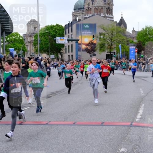 25.04.2026 - Das Zehntel Tim E. http://msf.ph/oto/9575076 25.04.2026 10:52:37 Ziel 5081, 5092, 5100, 5292, 5303, 5514, 5689, 5738, 5777, 5907, 6027, 6054, 6144, 6147, 6409, 6428, 6493, 6512, 6651, 6679, 6754, 6935, 6960, 6987, 7180, 7184, 7238, 7255, 7299, 7320, 7608, 7615, 7745, 7757, 7904, 7921, 7976, 8022, 8024, 8036 meine-sportfotos.de