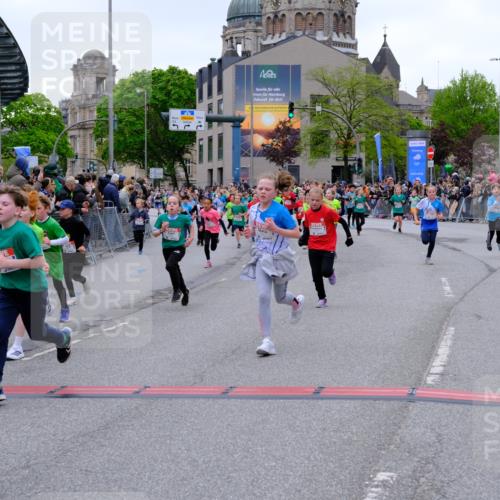 25.04.2026 - Das Zehntel Tim E. http://msf.ph/oto/9575080 25.04.2026 10:52:38 Ziel 5081, 5092, 5100, 5292, 5303, 5514, 5689, 5738, 5777, 5907, 6054, 6144, 6147, 6161, 6177, 6409, 6428, 6491, 6493, 6512, 6651, 6679, 6754, 6935, 6960, 6987, 7184, 7238, 7255, 7299, 7320, 7513, 7548, 7608, 7615, 7745, 7757, 7869, 7904, 7918, 7921, 7976, 8022, 8024, 8036 meine-sportfotos.de