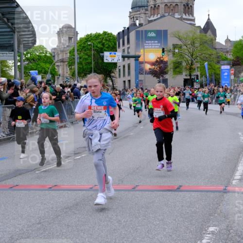 25.04.2026 - Das Zehntel Tim E. http://msf.ph/oto/9575086 25.04.2026 10:52:39 Ziel 5081, 5092, 5292, 5303, 5514, 5738, 5907, 6054, 6123, 6144, 6147, 6161, 6177, 6409, 6428, 6491, 6493, 6512, 6651, 6679, 6754, 6840, 6935, 6960, 6987, 7238, 7255, 7299, 7320, 7513, 7548, 7608, 7615, 7745, 7757, 7869, 7890, 7904, 7918, 7921, 7976, 8022, 8024, 8036 meine-sportfotos.de