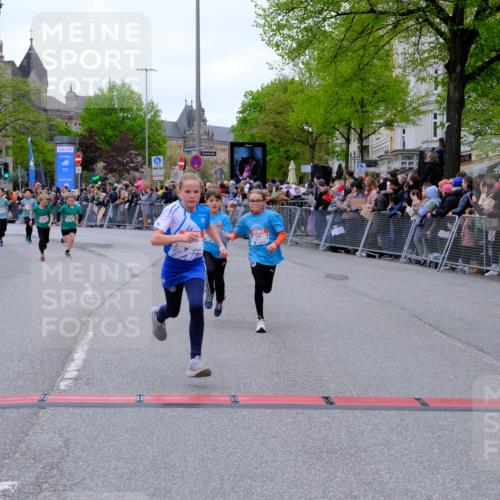 25.04.2026 - Das Zehntel Tim E. http://msf.ph/oto/9575092 25.04.2026 10:52:40 Ziel 5292, 5303, 5514, 5738, 5907, 6054, 6123, 6131, 6144, 6147, 6161, 6177, 6491, 6493, 6512, 6517, 6651, 6679, 6754, 6840, 6935, 6960, 6987, 7238, 7255, 7299, 7320, 7513, 7548, 7608, 7615, 7672, 7745, 7757, 7869, 7890, 7904, 7918, 7921, 7976, 8022, 8024, 8036 meine-sportfotos.de