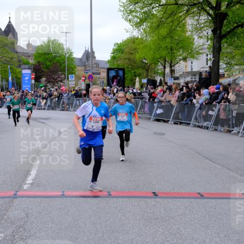 25.04.2026 - Das Zehntel Tim E. http://msf.ph/oto/9575093 25.04.2026 10:52:40 Ziel 5292, 5303, 5514, 5738, 5907, 6054, 6123, 6131, 6144, 6147, 6161, 6177, 6491, 6493, 6512, 6517, 6651, 6679, 6754, 6840, 6935, 6960, 6987, 7238, 7255, 7299, 7320, 7513, 7548, 7608, 7615, 7672, 7745, 7757, 7869, 7890, 7904, 7918, 7921, 7976, 8022, 8024, 8036 meine-sportfotos.de