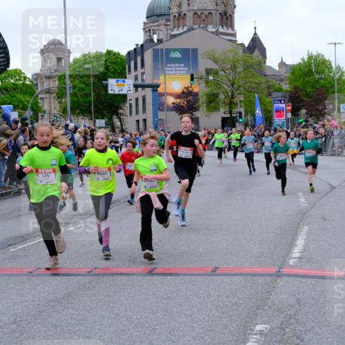 25.04.2026 - Das Zehntel Tim E. http://msf.ph/oto/9575099 25.04.2026 10:52:42 Ziel 5292, 5303, 5514, 5738, 5907, 6018, 6054, 6113, 6123, 6131, 6144, 6147, 6161, 6177, 6491, 6493, 6512, 6517, 6651, 6754, 6840, 6935, 6960, 6987, 7105, 7165, 7167, 7238, 7255, 7299, 7320, 7513, 7548, 7599, 7608, 7615, 7629, 7672, 7745, 7757, 7869, 7890, 7904, 7918, 7921, 7976, 8022, 8024, 8036 meine-sportfotos.de