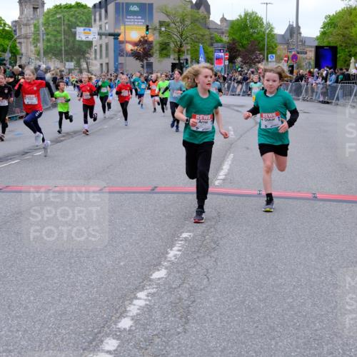 25.04.2026 - Das Zehntel Tim E. http://msf.ph/oto/9575108 25.04.2026 10:52:44 Ziel 5292, 5303, 5514, 5738, 5907, 5925, 6018, 6054, 6113, 6123, 6131, 6147, 6161, 6177, 6262, 6266, 6491, 6517, 6651, 6840, 6935, 6960, 6987, 7105, 7165, 7167, 7238, 7255, 7299, 7395, 7513, 7548, 7599, 7615, 7629, 7672, 7699, 7745, 7757, 7869, 7890, 7904, 7918, 7921, 8022, 8024, 8036 meine-sportfotos.de
