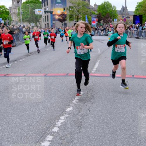 25.04.2026 - Das Zehntel Tim E. http://msf.ph/oto/9575110 25.04.2026 10:52:44 Ziel 5292, 5303, 5514, 5738, 5907, 5925, 6018, 6054, 6113, 6123, 6131, 6147, 6161, 6177, 6262, 6266, 6491, 6517, 6651, 6840, 6935, 6960, 6987, 7105, 7165, 7167, 7238, 7255, 7299, 7395, 7513, 7548, 7599, 7615, 7629, 7672, 7699, 7745, 7757, 7869, 7890, 7904, 7918, 7921, 8022, 8024, 8036 meine-sportfotos.de