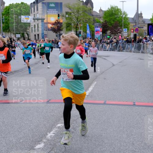 25.04.2026 - Das Zehntel Tim E. http://msf.ph/oto/9575120 25.04.2026 10:52:48 Ziel 5292, 5303, 5427, 5488, 5514, 5787, 5884, 5910, 5925, 5928, 6018, 6081, 6113, 6123, 6131, 6161, 6177, 6262, 6266, 6491, 6517, 6745, 6840, 6935, 6960, 7105, 7165, 7167, 7190, 7255, 7395, 7456, 7459, 7513, 7548, 7599, 7629, 7672, 7699, 7716, 7869, 7890, 7918 meine-sportfotos.de